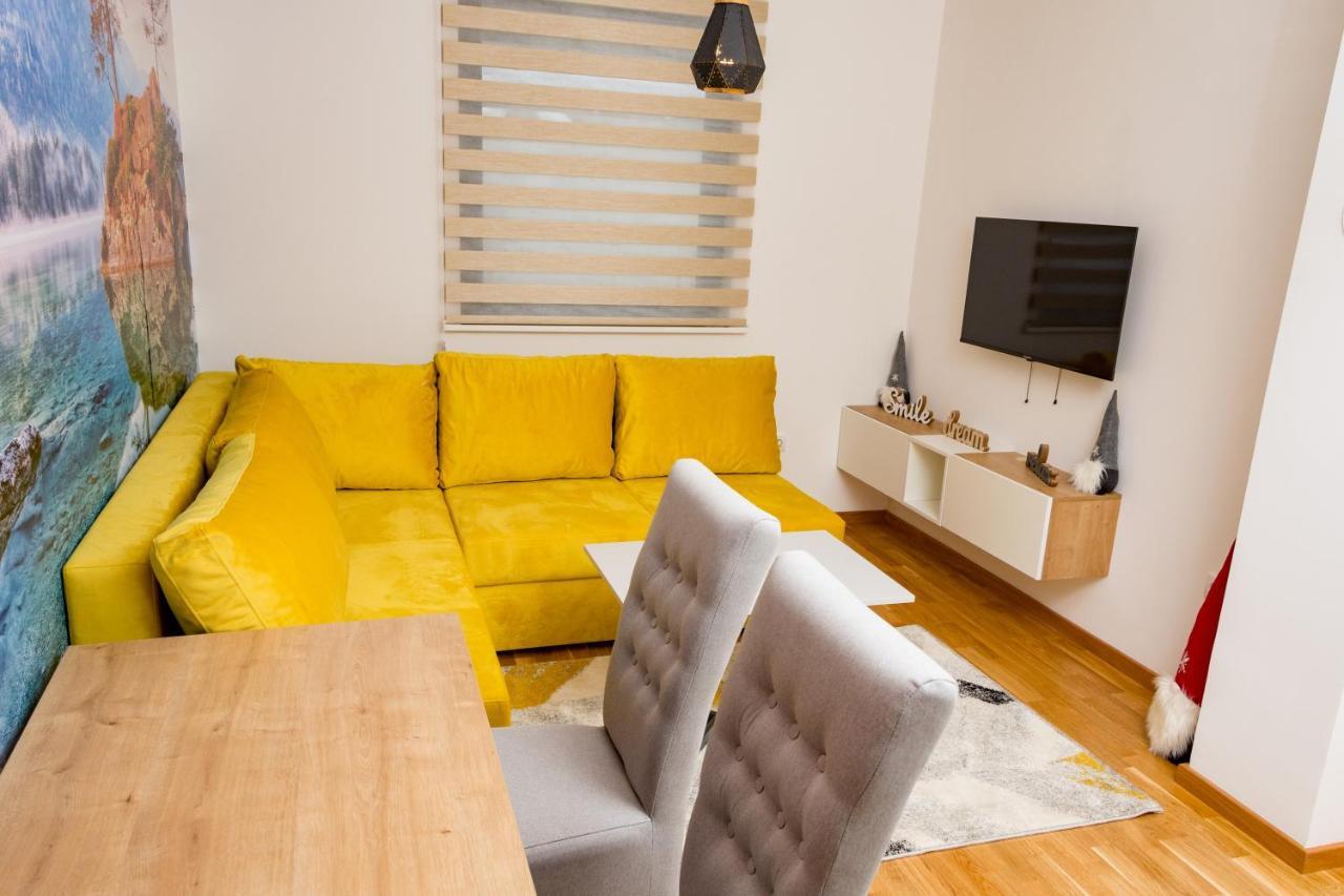 Apartmani Kamavu Яхорина Екстер'єр фото